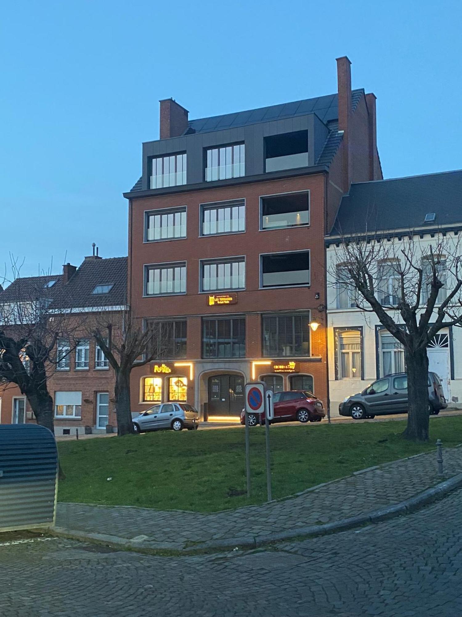 Aparthotel Les Terrasses De Sainte Waudru Mons Exterior foto